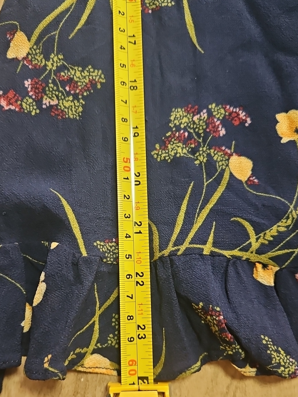 Reformation Floral Tie-Shoulder Mini Dress in Navy and Yellow Size 6 - Picture 7 of 11
